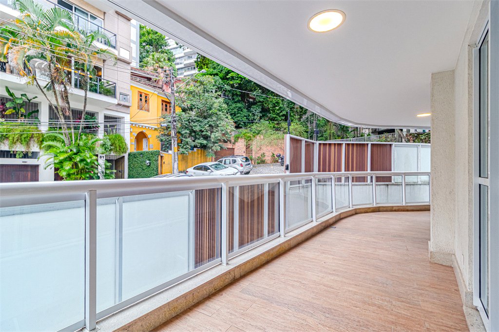 Apartamento à venda com 3 quartos, sendo 2 suítes, em Lagoa, Rio de Janeiro, RJ