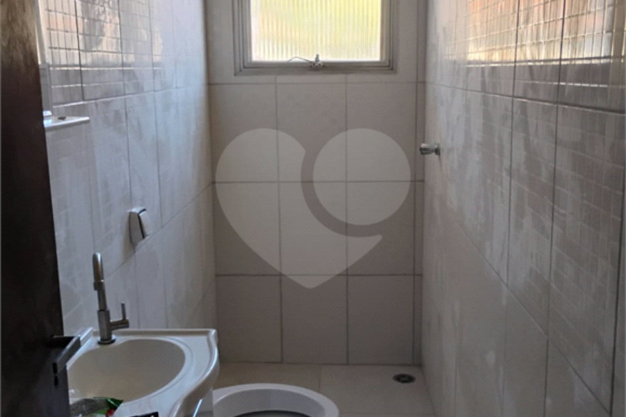 Casa à venda com 3 quartos, sendo 1 suíte, no Centro, Mairiporã, SP