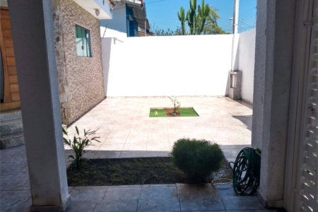 Casa à venda com 4 quartos, sendo 1 suíte,  em Parque Santa Rosa, Suzano, SP