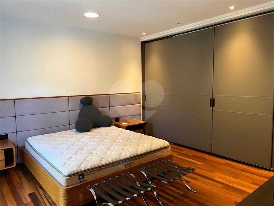 Casa para alugar com 3 quartos, sendo 1 suíte, no condomínio Res Villeneuve, São Paulo - SP