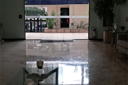 Apartamento à venda com 3 suítes em Vila Romana, São Paulo, SP