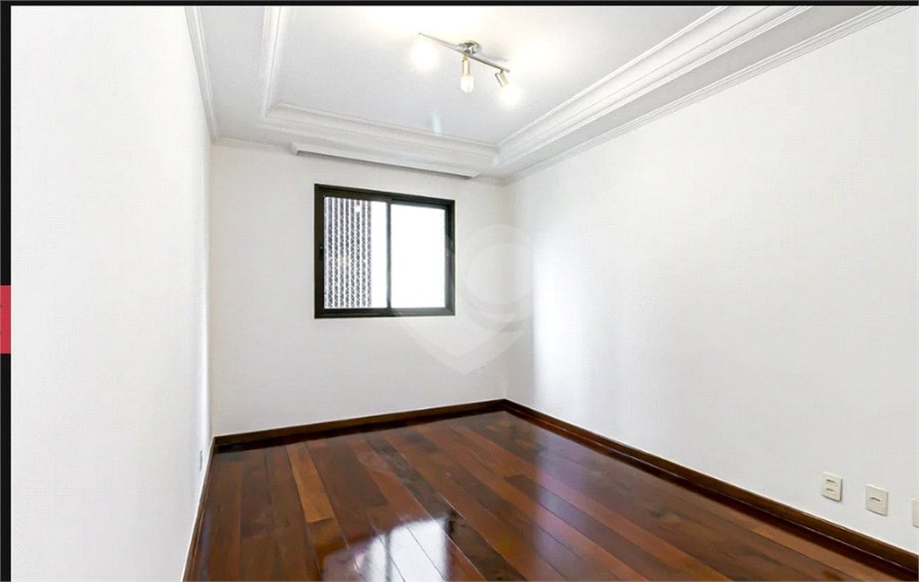Apartamento a venda em Moema com 162m², 3 quartos ( suítes ) 3 vagas