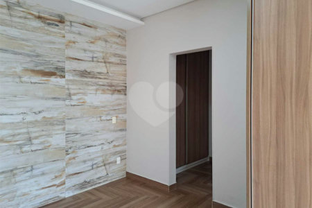 Casa à venda com 3 quartos, sendo 1 suíte, no condomínio Terra Nobre, Indaiatuba - SP
