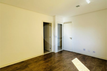 Apartamento à venda com 3 quartos, sendo 1 suíte, em Baeta Neves, São Bernardo do Campo, SP