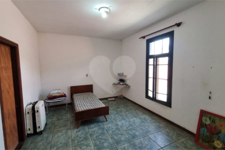 Casa à venda com 3 quartos, sendo 1 suíte, em Bosque, Vinhedo, SP