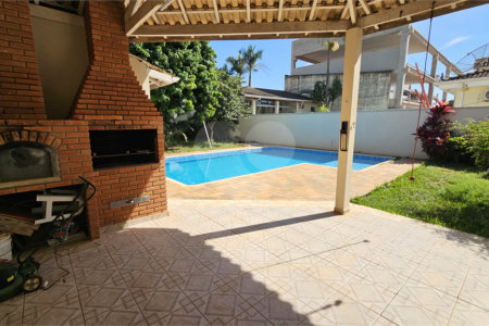 Sobrado à venda com 3 quartos, sendo 2 suítes, em Jardim Rossignatti, Indaiatuba, SP