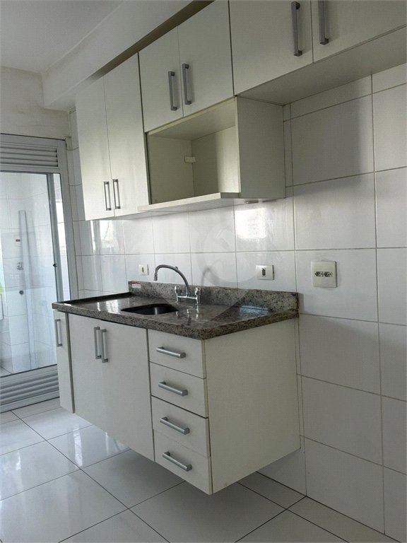 Apartamento para alugar com 3 quartos, sendo 1 suíte, em Parque Reboucas, São Paulo, SP