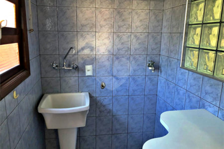 Casa à venda com 4 quartos, sendo 2 suítes, no condomínio Estância Marambaia, Vinhedo - SP