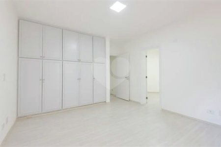 Apartamento à venda com 3 suítes em Real Parque, São Paulo, SP