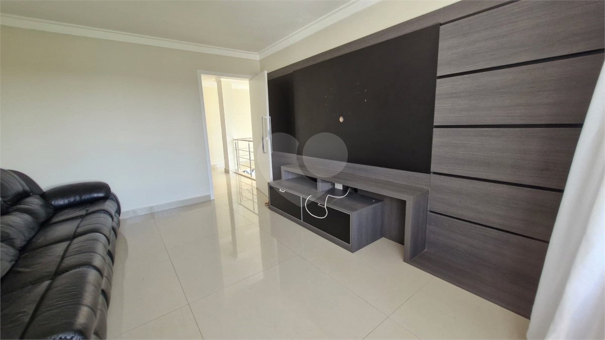 Casa à venda ou para alugar com 5 quartos, sendo 4 suítes, no condomínio Shamballa II, Atibaia - SP