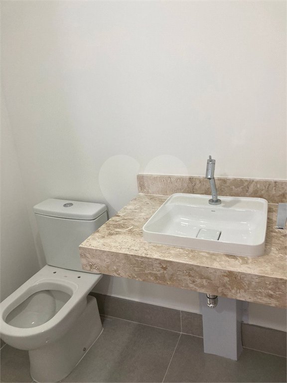 Apartamento à venda com 2 quartos, sendo 1 suíte,  em Vila Dom Pedro I, São Paulo, SP