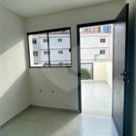 Sobrado com 3 andares, 350 m², 6 quartos, 2 suítes e 5 vagas para locação no Jardim Anália Franco!