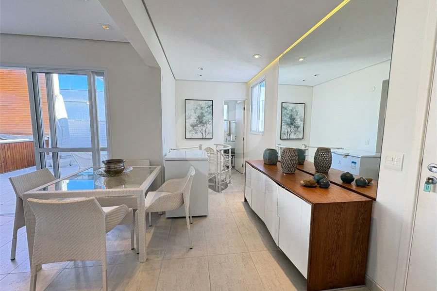 Cobertura à venda com 4 quartos, sendo 2 suítes,  em Riviera de São Lourenço, Bertioga, SP