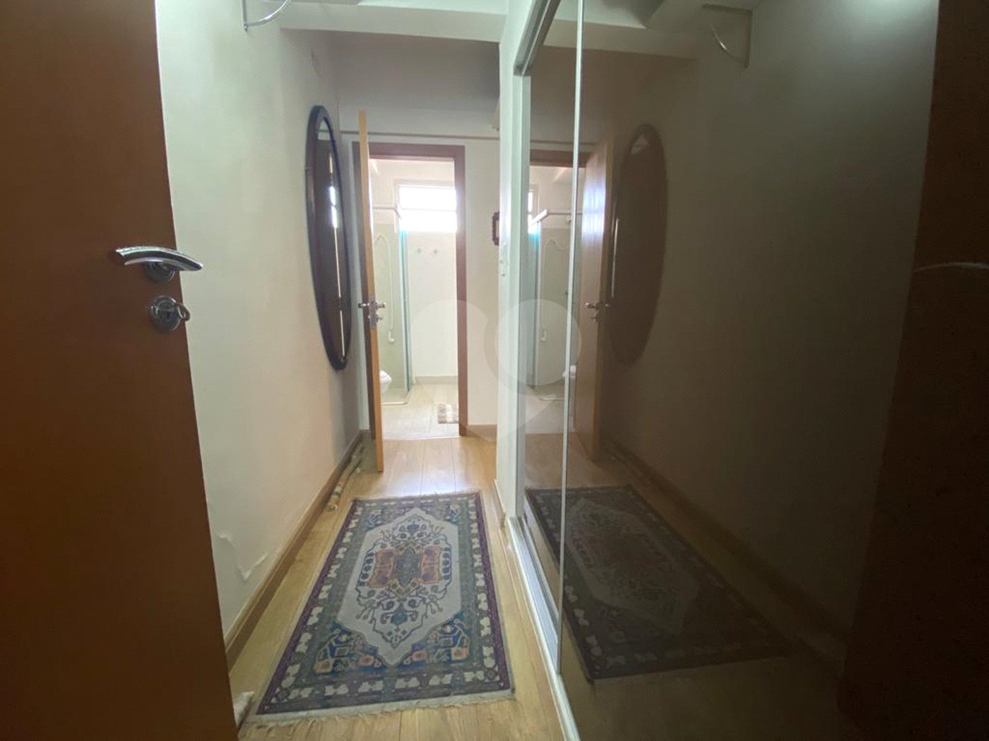 Apto 91 m - Metrô Sumaré, rua arborizada e tranquila. ótima planta, são 03 dorm 1 suite 1 vaga
