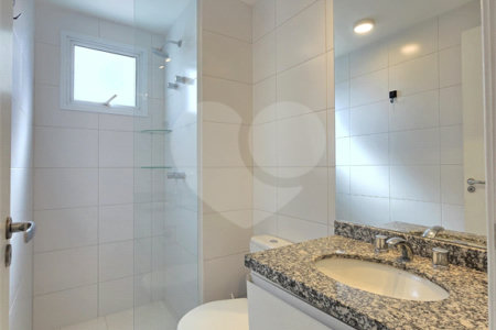Apartamento à venda ou para alugar com 2 quartos, sendo 1 suíte, em Campo Belo, São Paulo, SP