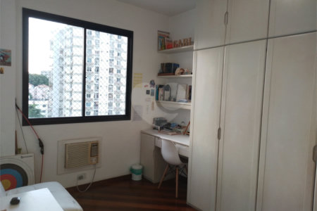 Apartamento à venda com 4 quartos, sendo 1 suíte, em Tijuca, Rio de Janeiro, RJ