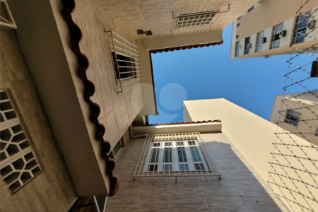 Casa de Vila à venda com 4 quartos, sendo 1 suíte,  em Tijuca, Rio de Janeiro, RJ