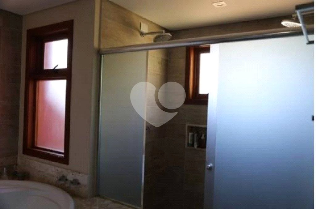 Casa à venda com 4 suítes no condomínio Suíça da Cantareira, Mairiporã - SP
