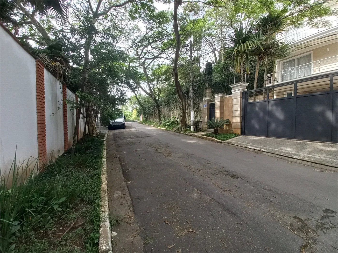 Sobrado à venda com 4 quartos, sendo 2 suítes,  em Fazenda Morumbi, São Paulo, SP