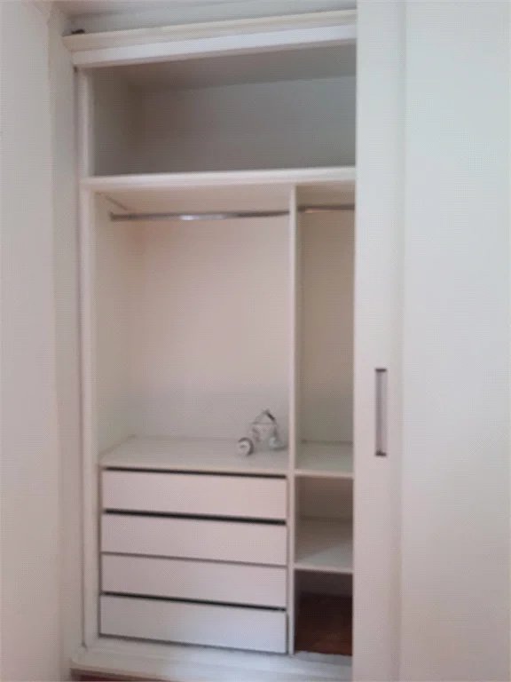 Sobrado à venda com 3 quartos, sendo 1 suíte, em Jardim Bonfiglioli, São Paulo, SP