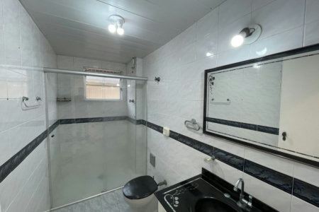 Apartamento 2 dormitórios + dependência, 1 vaga demarcada, no Campo Grande, Santos