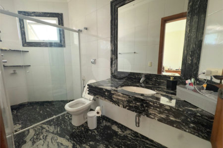 Casa à venda com 4 quartos, sendo 3 suítes,  no condomínio Village Vert, Sorocaba - SP