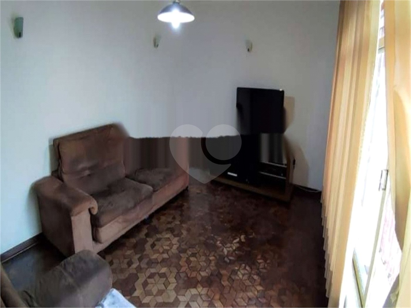 Sobrado à venda com 4 quartos, sendo 1 suíte, em Vila Constança, São Paulo, SP