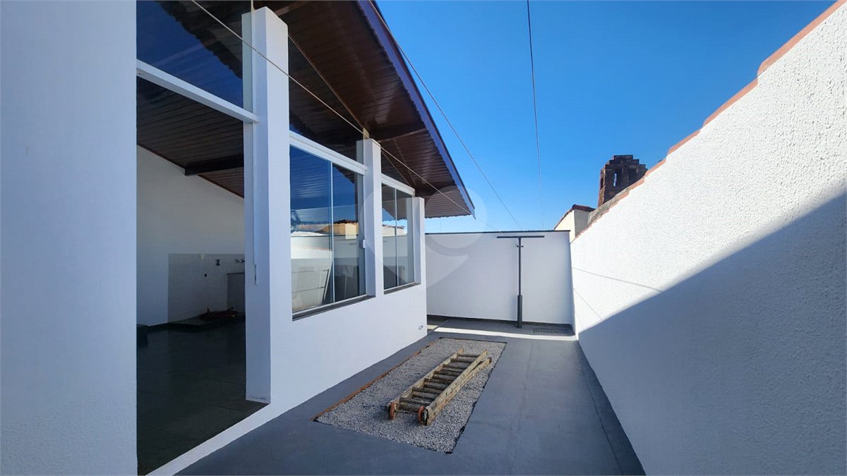 Casa à venda com 3 quartos em Vila Ramaciotti, Valinhos, SP