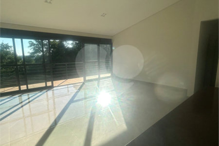 Casa à venda com 4 suítes no condomínio Estância Marambaia, Vinhedo - SP