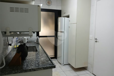 Apartamento à venda com 2 quartos, sendo 1 suíte,  em Itaim Bibi, São Paulo, SP