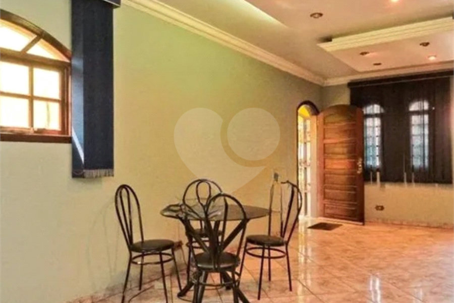Sobrado à venda com 3 quartos em Vila Bonilha, São Paulo, SP