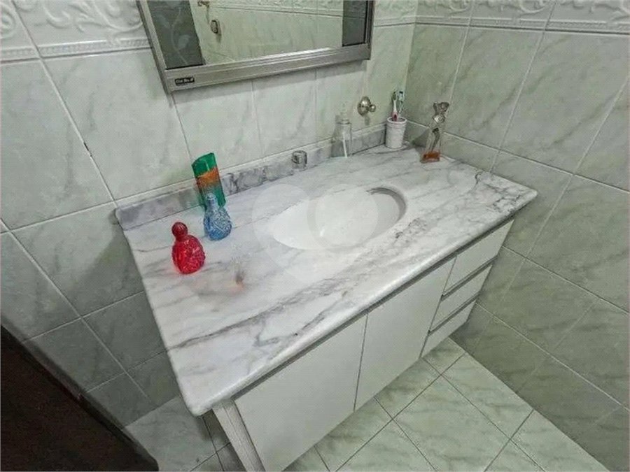 Casa à venda com 3 quartos em Jardim Marisa, São Paulo, SP