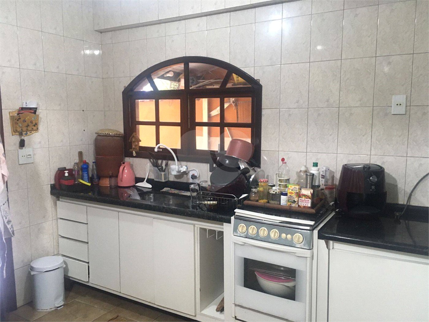 Casa à venda com 4 quartos em Calmon Viana, Poá, SP