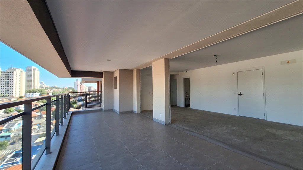 Apartamento à venda com 3 suítes em Vila Romana, São Paulo, SP