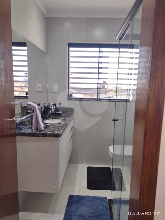 Sobrado à venda com 3 quartos em Parque Santa Rosa, Suzano, SP