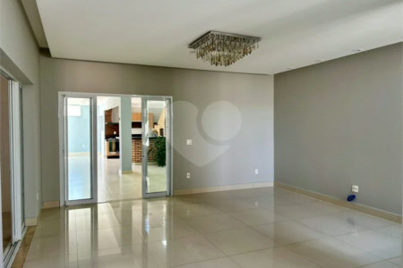 Excelente Sobrado