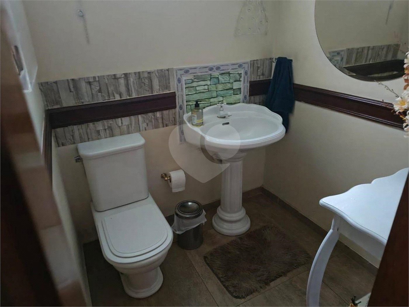 Casa à venda com 3 quartos, sendo 1 suíte, em Mirandópolis, São Paulo, SP