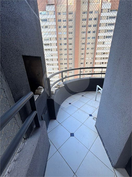 Apartamento à venda ou para alugar com 1 suíte em Vila Suzana, São Paulo, SP