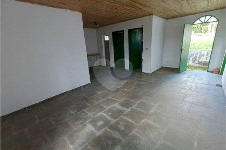 Chácara à venda com 3 quartos, sendo 1 suíte,  em Do Carmo (canguera), São Roque, SP