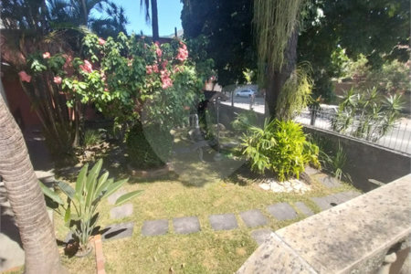 Casa à venda com 5 quartos, sendo 2 suítes, em Campo Grande, Rio de Janeiro, RJ