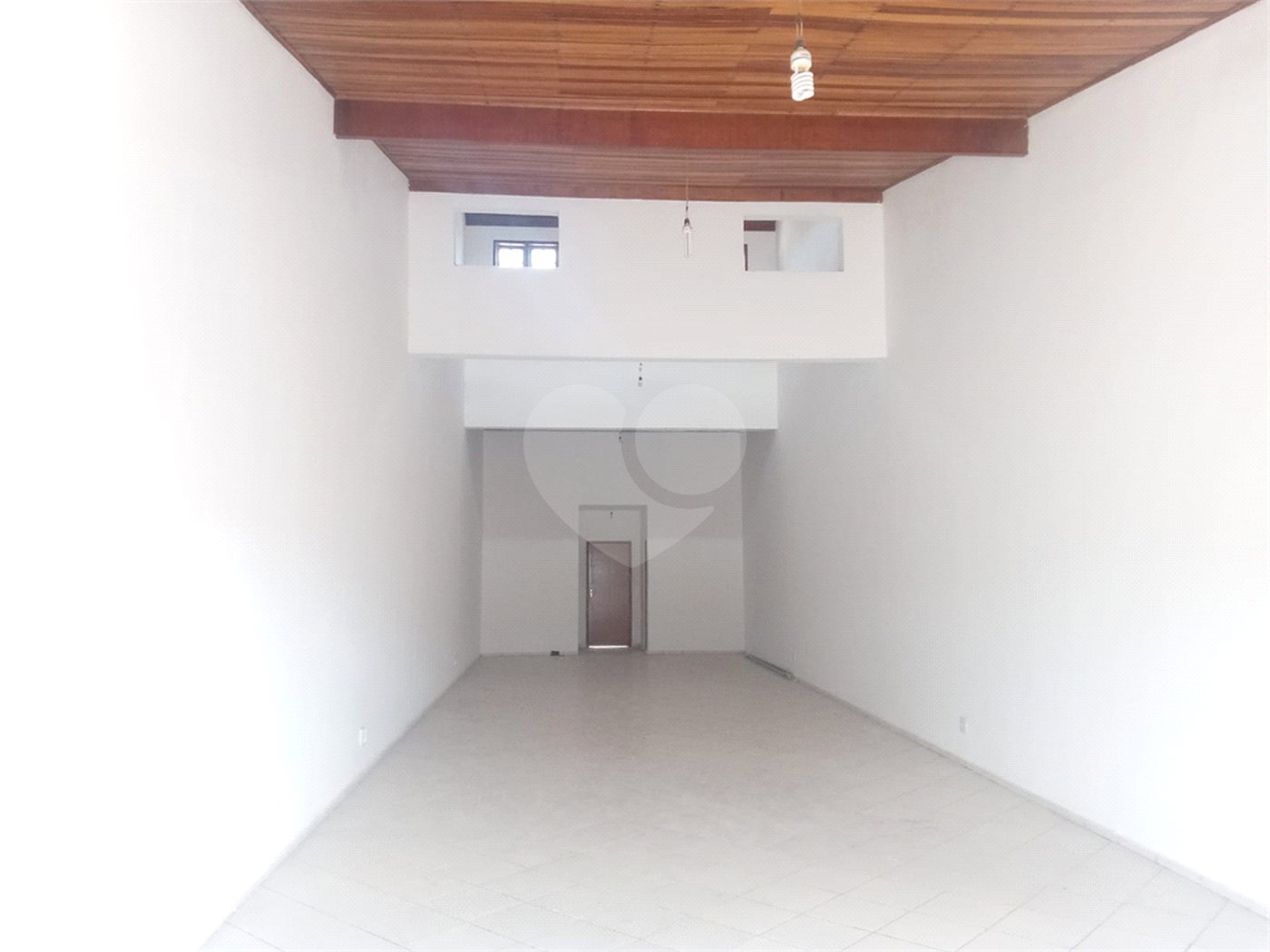 Salão Comercial para alugar em Capela, Vinhedo, SP