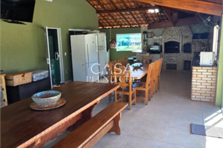 Casa em condomínio à venda ou para alugar com 3 quartos, sendo 1 suíte, em Village da Serra, Araçoiaba da Serra, SP