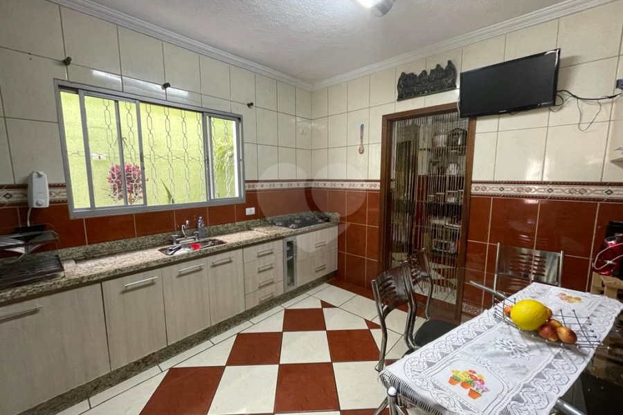 Sobrado à venda com 4 quartos, sendo 1 suíte,  em Pirituba, São Paulo, SP