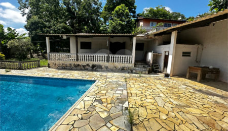 Chácara à venda com 3 quartos em Chácara Sete Cruzes, Suzano, SP
