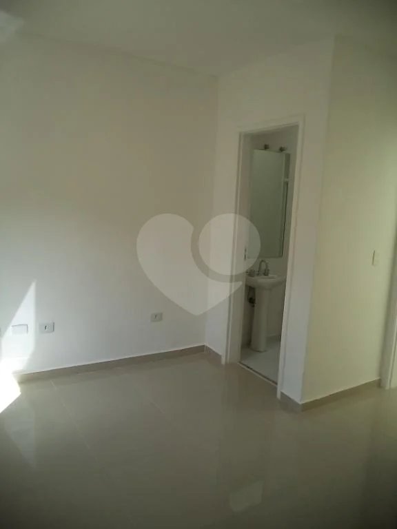 Casa à venda com 2 suítes no condomínio Villagio da Serra, São Paulo - SP