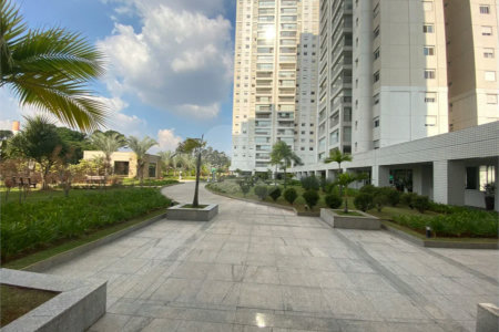 Apartamento à venda com 4 quartos, sendo 3 suítes, em Jardim Marajoara, São Paulo, SP