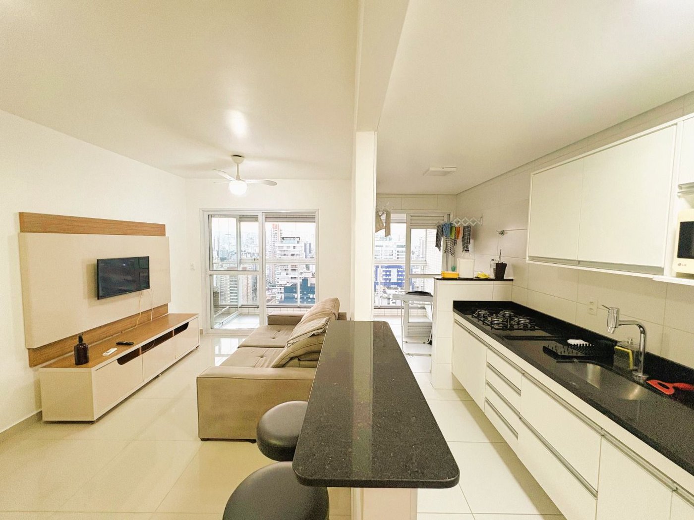 Apartamento para alugar, 54 m² por R$ 6.000,02/mês - Embaré - Santos/SP