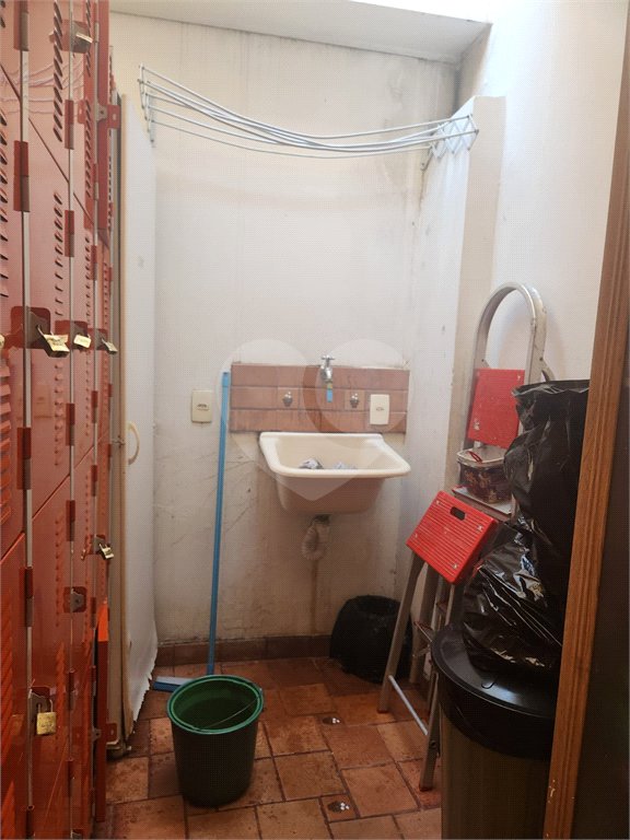 Sobrado à venda com 4 quartos, sendo 1 suíte, em Água Branca, São Paulo, SP
