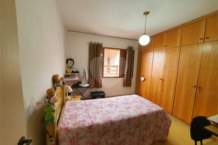 Sobrado à venda com 2 quartos em Vila Paulicéia, São Paulo, SP
