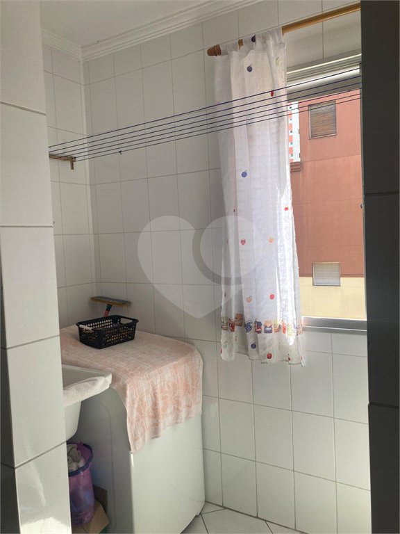 Apartamento à venda com 2 quartos, sendo 1 suíte,  em Jardim Flor da Montanha, Guarulhos, SP